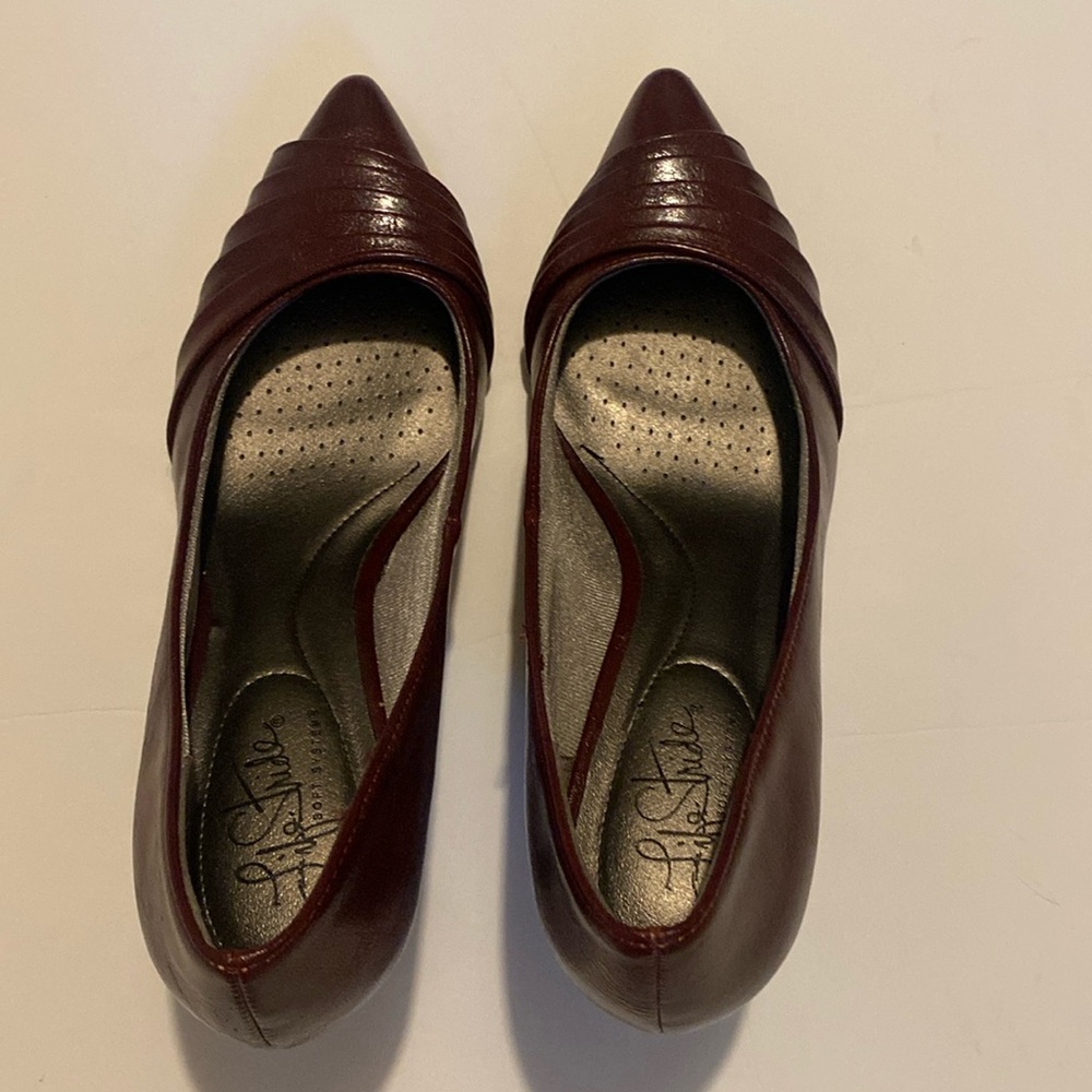 Like new Life Stride heels